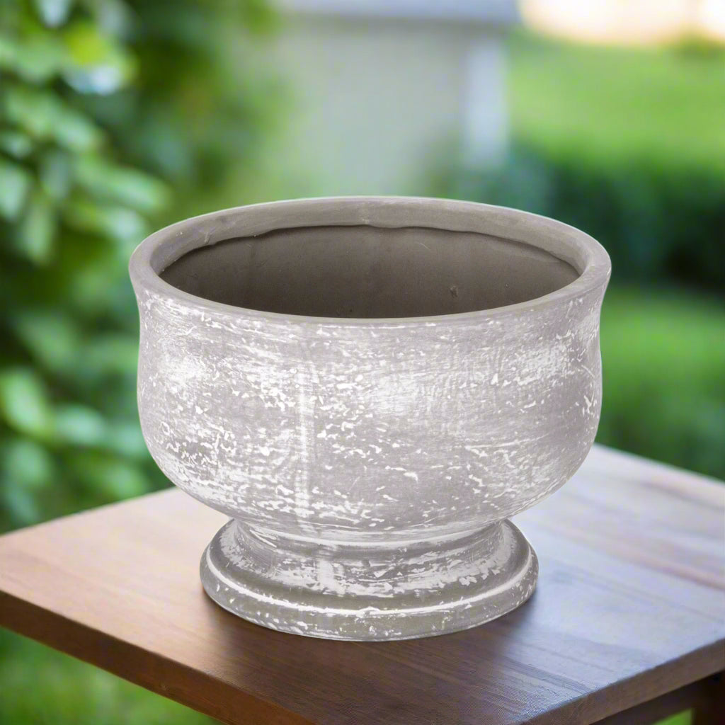 Dagen Terracotta Urn Planter