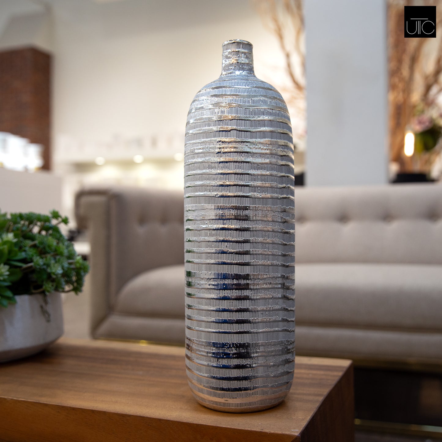 Blossom Ceramic Round Vase
