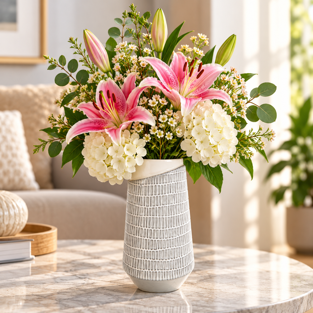 Zavira Vertical Line Ceramic Vase