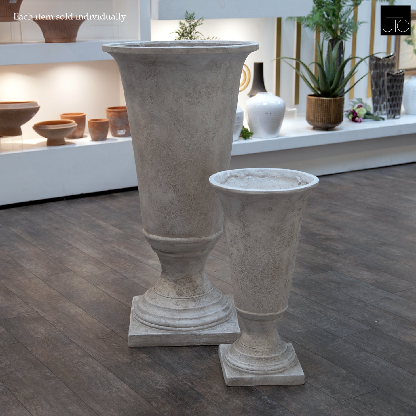 Niya Classic Fiberglass Urn Planter with Pedestal