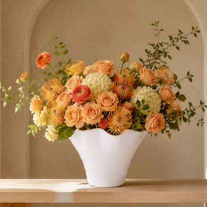 Galenne Curved Ceramic Vase
