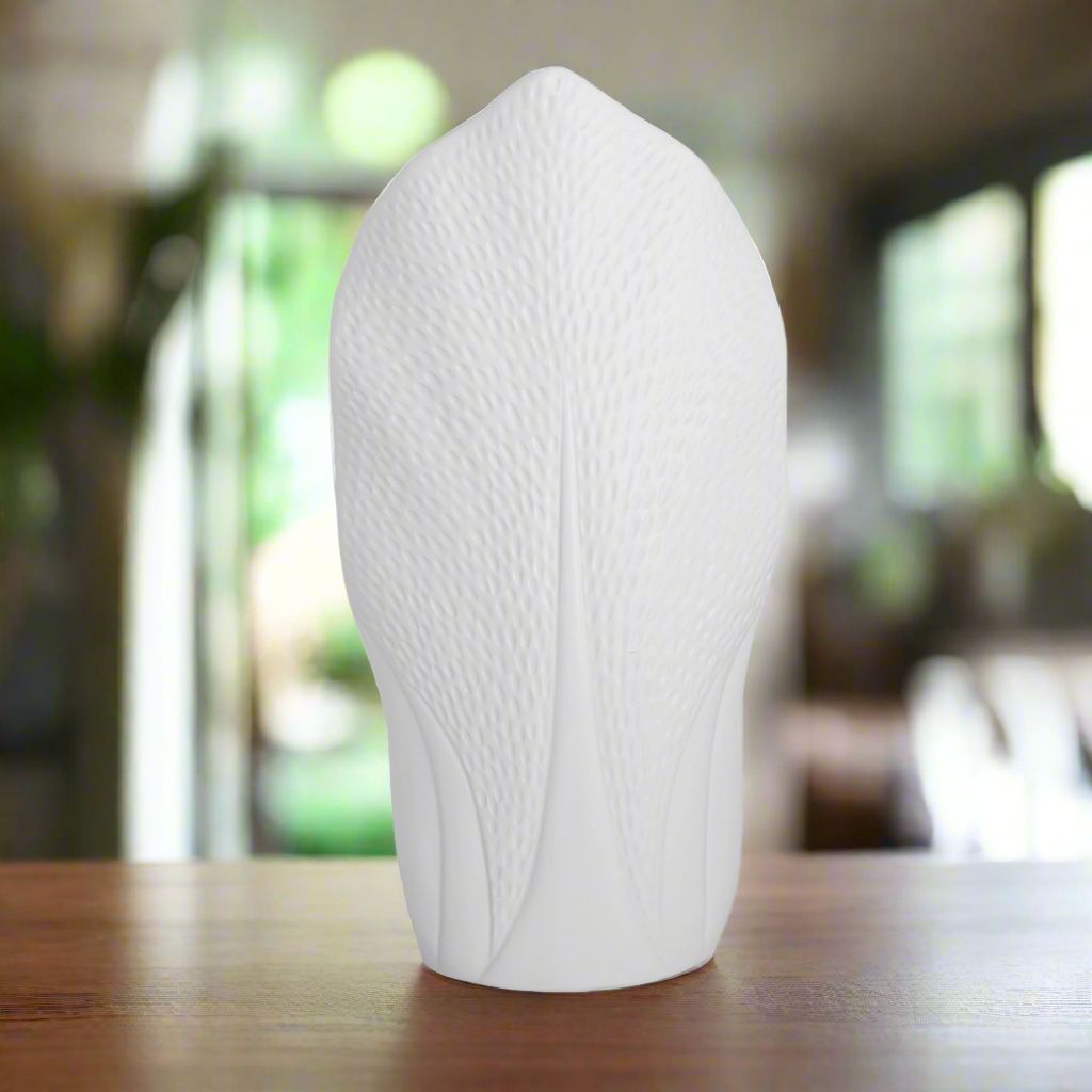 Londyn Ceramic Pyramidal Vase with Engraved Circle Design