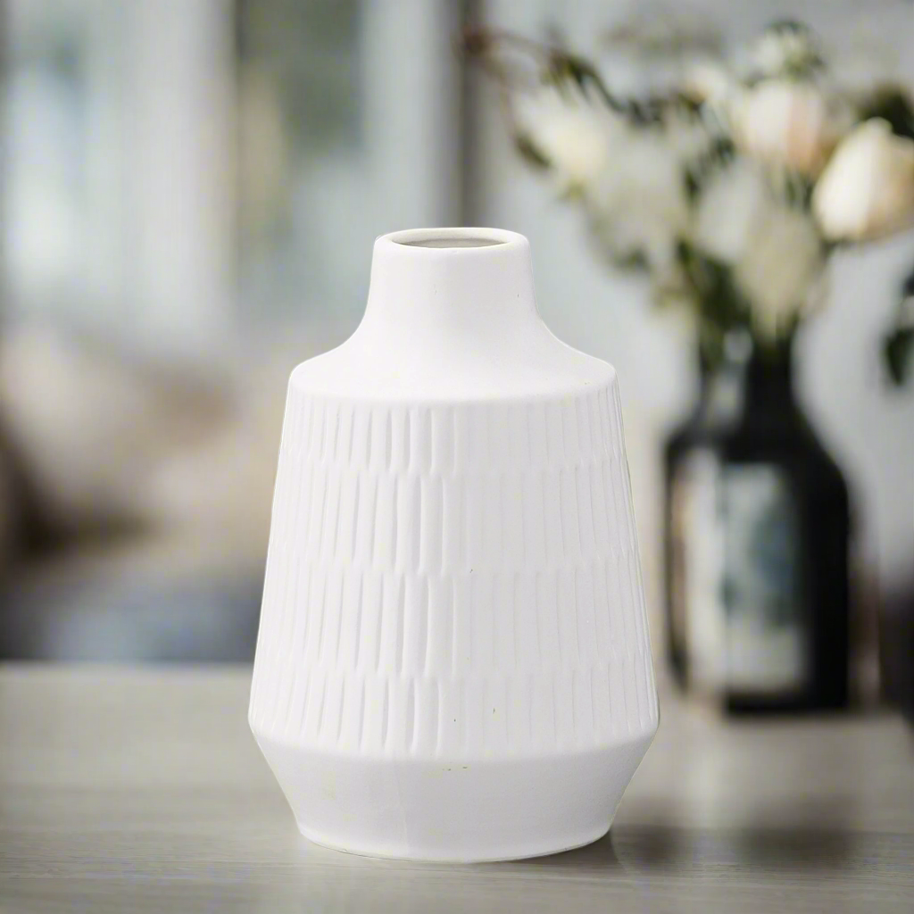 Xandra Ceramic Round Short Neck Vase