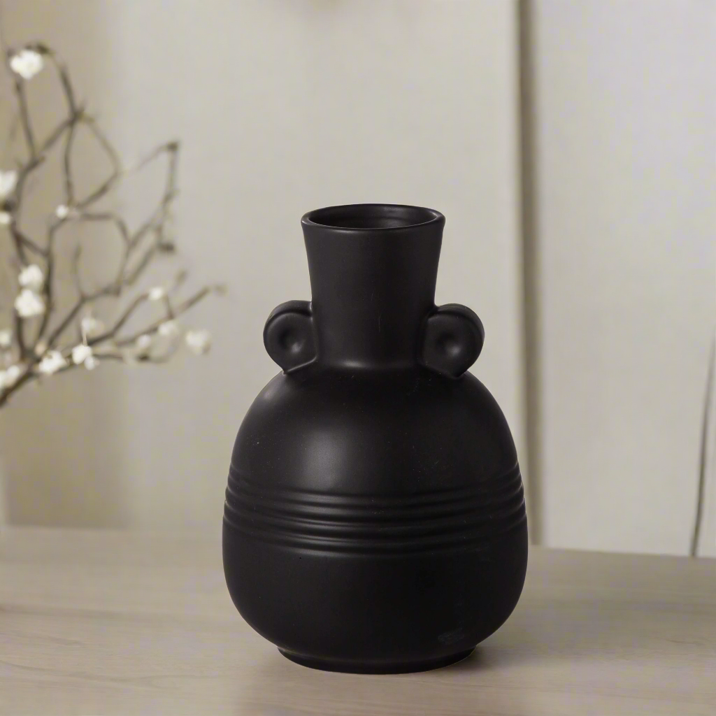 Moana Abstract Line Ceramic Vases